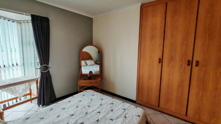 3 Bedroom Property for Sale in Mossel Bay Central Western Cape